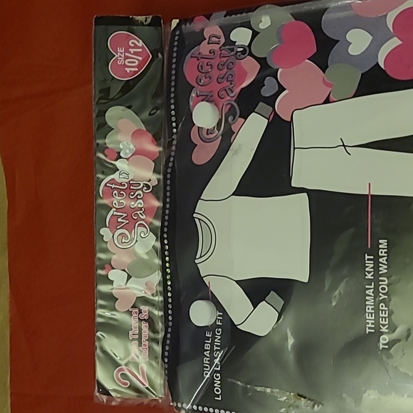 Sweet N Sassy Girl's 2 piece Thermal Underwear Set - Picture 4 of 4